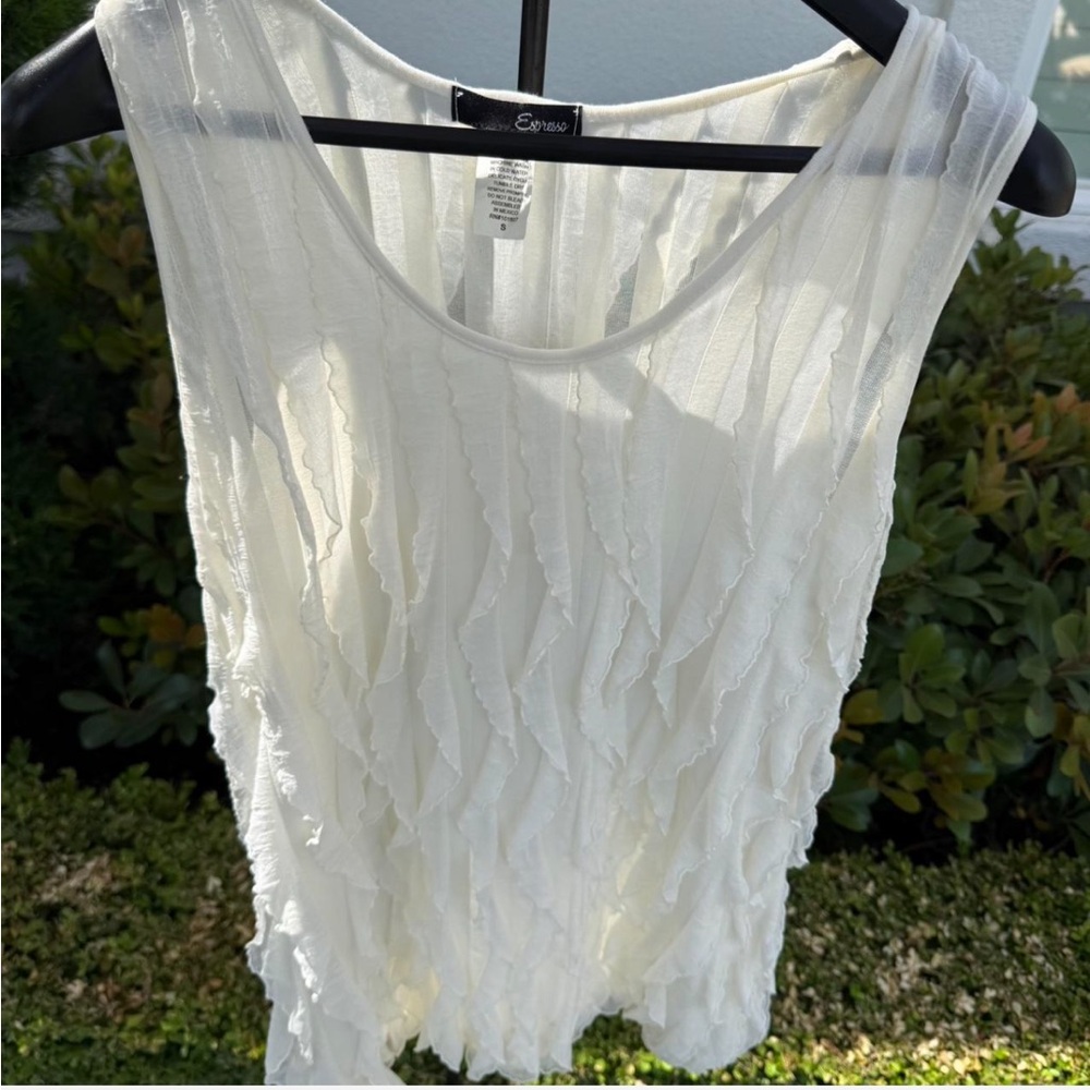 Espresso Textured White Tank Top